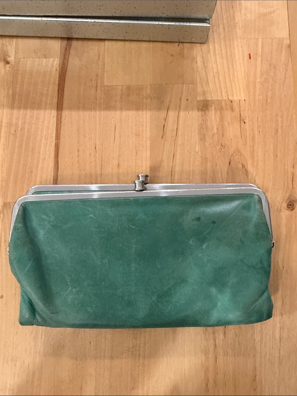 HOBO Lauren Clutch-Wallet •Leather•